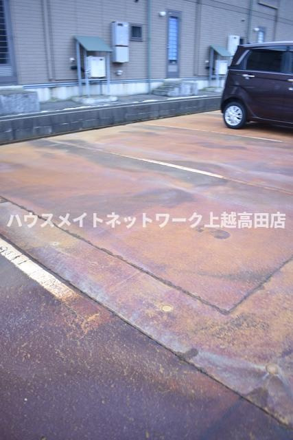 パルティールの駐車場|消雪付駐車場