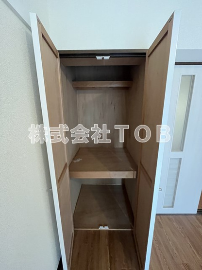 【収納】 | 第2ゼルコーバ烏山 | 同間取り反転タイプ写真です