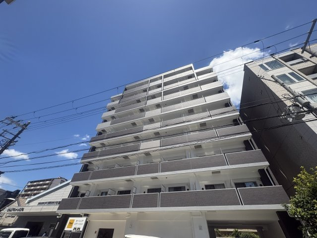 レジュールアッシュ江坂の外観