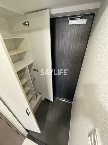 アドバンス大阪メルディアの玄関