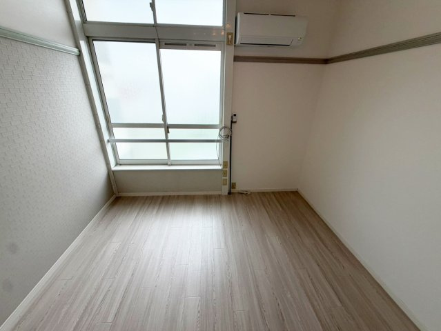 フォレスタ山手町の居間・リビング