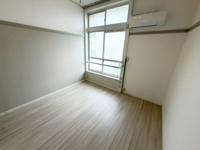 フォレスタ山手町の居間・リビング