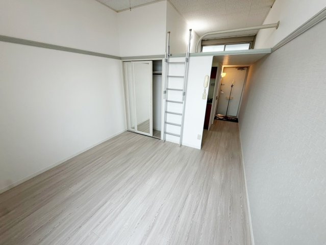 フォレスタ山手町の居間・リビング