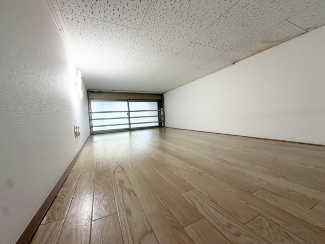 フォレスタ山手町の洋室