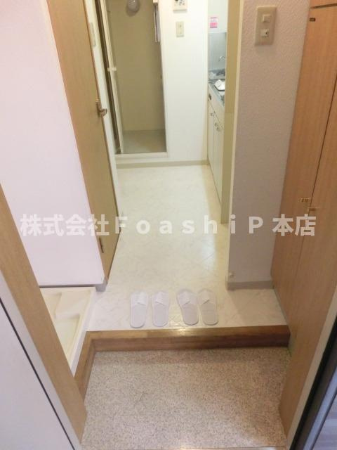 スカイコート日本橋の玄関