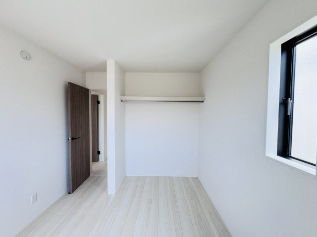 柏市南増尾８丁目新築戸建（南増尾23期）の収納|6帖洋室収納・オープンクローゼット