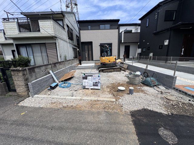 柏市南増尾８丁目新築戸建（南増尾23期）の駐車場|1号棟駐車スペース・並列2台駐車可（7月31日撮影）