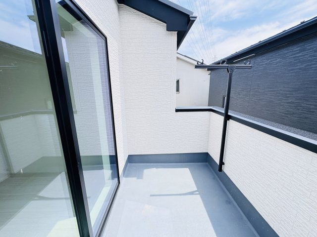 柏市南増尾８丁目新築戸建（南増尾23期）のバルコニー|寝室前南向きバルコニー・日当たり良好♪