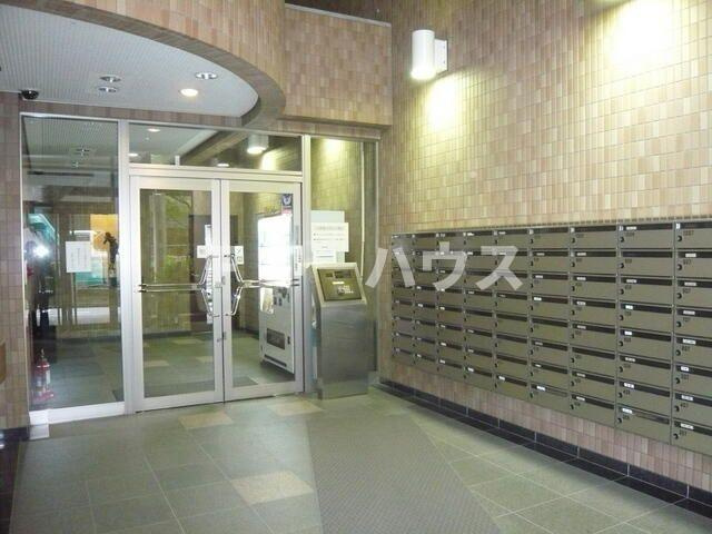 ベイステート安間のエントランス