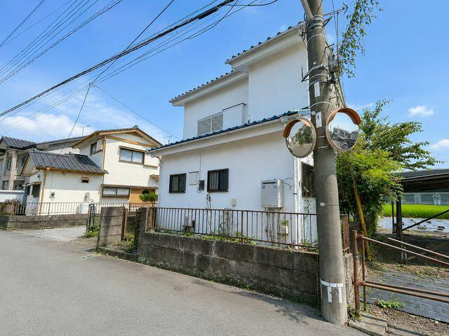 宇都宮市駒生１丁目　４DK　中古住宅の前面道路含む現地写真