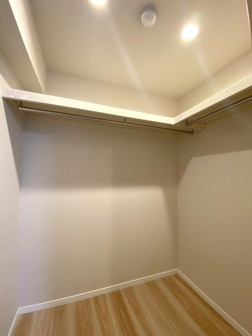 サンシャイン志木の収納|ウォークインクローゼット