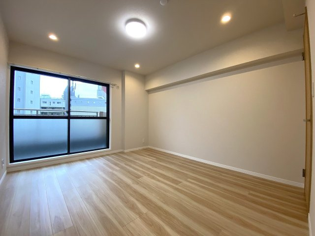 サンシャイン志木の寝室|洋室6.9帖　（間取り図左下）