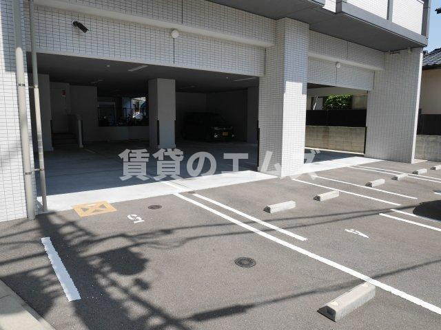 【駐車場】 | ラヴェリテ筑紫通り | ラヴェリテ筑紫通りの駐車場