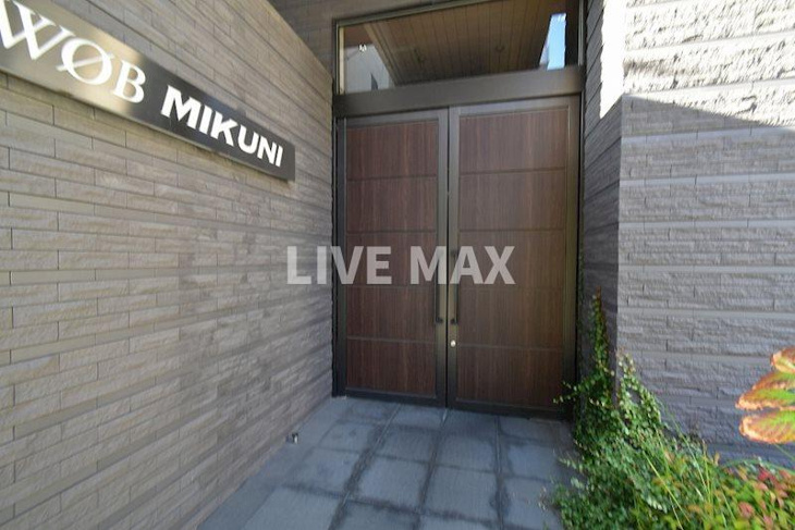 【エントランス】W.O.B.MIKUNI 