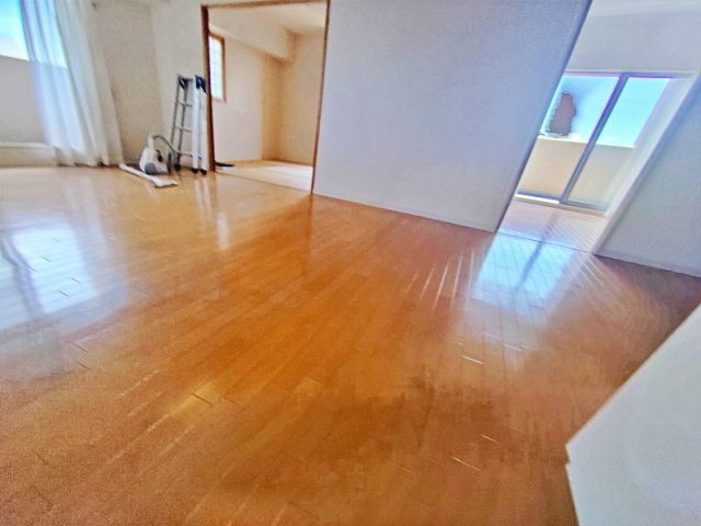 ディアネクスティア和歌山の居間・リビング