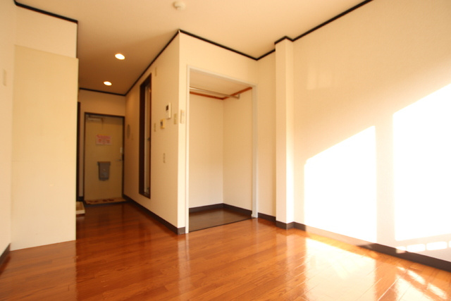 【南向きの明るいお部屋です♪】