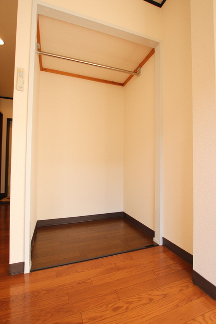 【奥行きのある収納です♪】