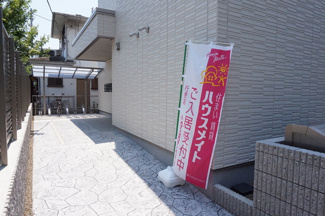 マンション入り口の雰囲気