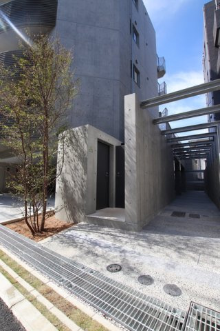 ★建物入り口★