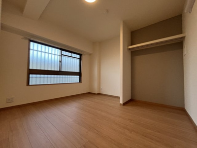 【洋室】 | ホワイトパレス香住ヶ丘A | 使い勝手の良い居室は、寝室や子ども部屋など幅広い用途に対応できます☆