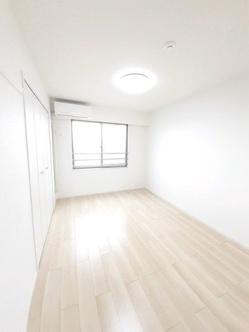 ルーフ　ウェーブ笹崎Ａの内装