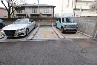 敷地内駐車場（サイズ制限有・要空き確認）