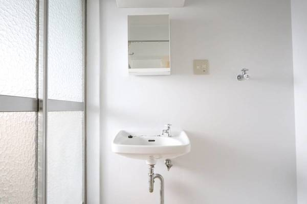 ビレッジハウス松山上野3号棟の洗面所|ビレッジハウスの同一物件・同一タイプの間取りの写真です