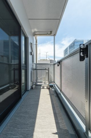 ＳＡＮＫＹＯ　ＹＯＫＯＨＡＭＡ　ＣＡＭＰＵＳのバルコニー|※写真は同タイプ住戸です。