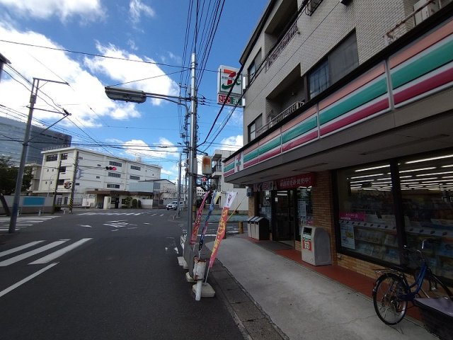 レオパレスレアルの周辺