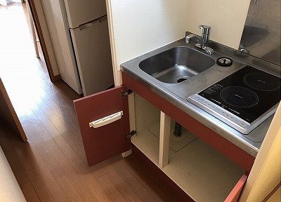 レオパレスレアルのキッチン|シングルレバー設置
