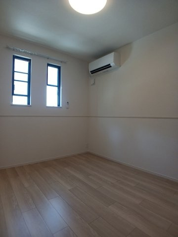 カトレアの内装