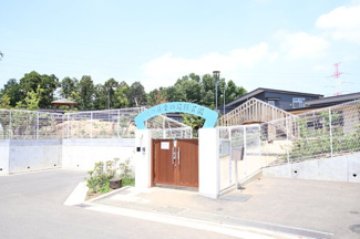 鳩の森愛の詩保育園まで600ｍ