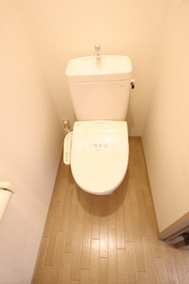 洗浄便座付きのトイレ