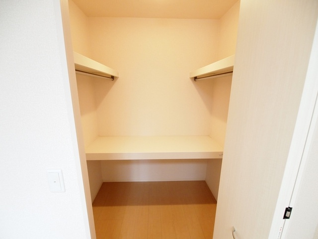 フォレスト二上の収納