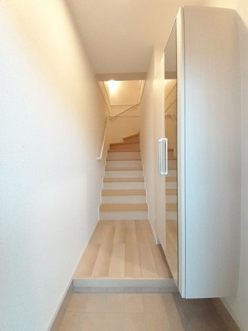 アクールの玄関|明るい玄関です