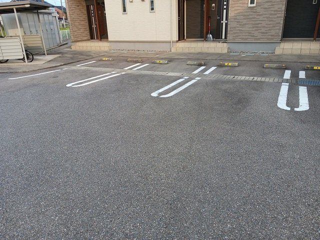 ベラ　ルーチェの駐車場|駐車場があるので、車を買う予定の方も安心です