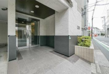 【エントランス】