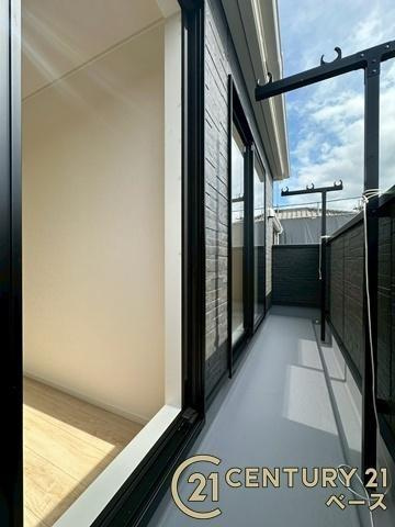 クレイドルガーデン田辺 ／新築一戸建の内観：施工例|■≪同仕様写真≫■日当たりのよいバルコニー！洗濯物もよく乾きます！■