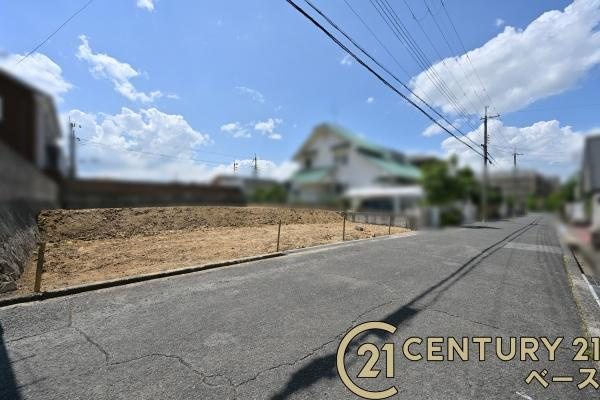 北葛城郡河合町広瀬台３丁目　２号地　建築条件なし土地の前面道路含む現地写真|■現地撮影写真■スーパーまで徒歩３分の便利な住環境！