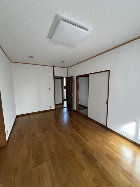 大岩貸家の居間・リビング
