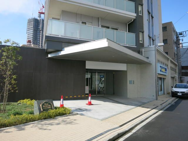 日神パレステージ小田急相模原フロントのエントランス