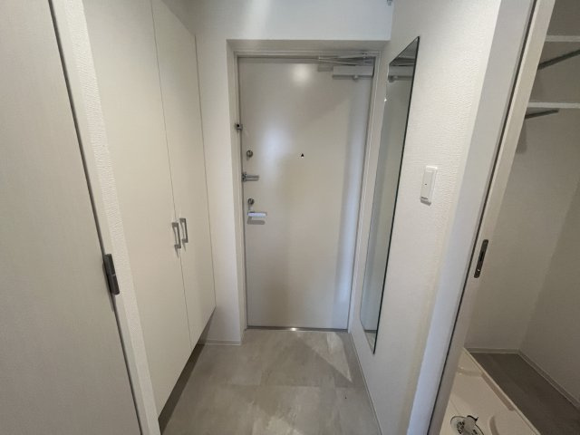 セレニテ江坂ミラク　の玄関|同間取り他部屋の室内写真です