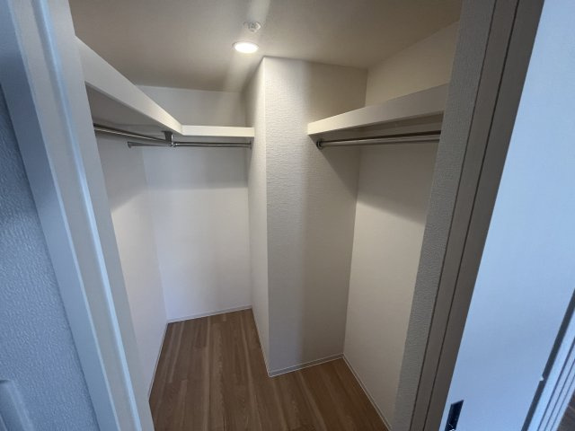 セレニテ江坂ミラク　の収納