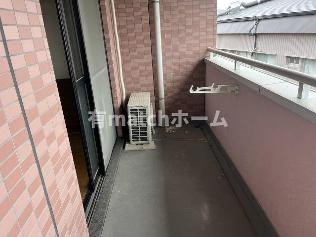 アビタシオン長尾駅前のバルコニー
