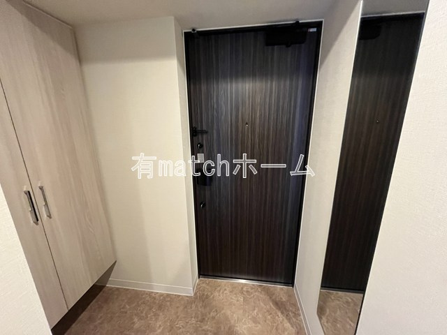 ミラージュパレス本町Departの玄関