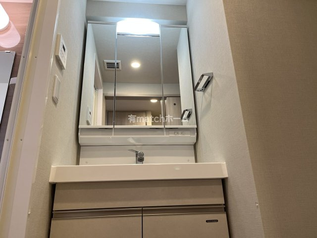 ミラージュパレス本町Departの独立洗面台