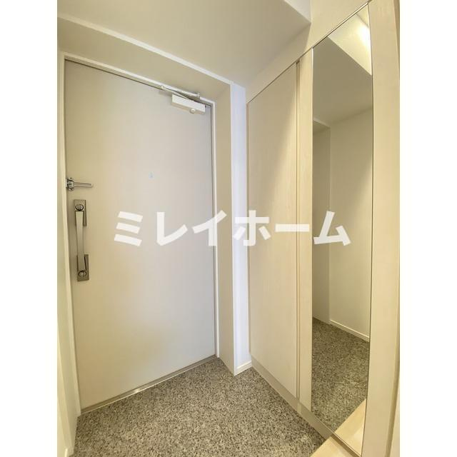 LIBR GRANT 羽田の玄関