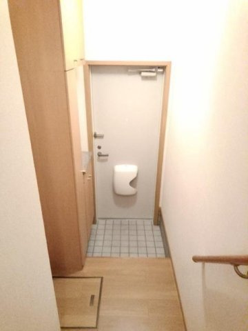 ヌーベル・オーブＡの玄関
