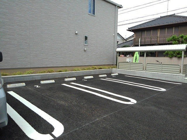 カーサ　ジェントリーの駐車場