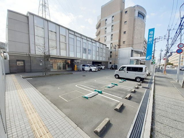 【周辺】 | ＦＬレジデンス１ | 福岡銀行福岡流通センター支店まで450m